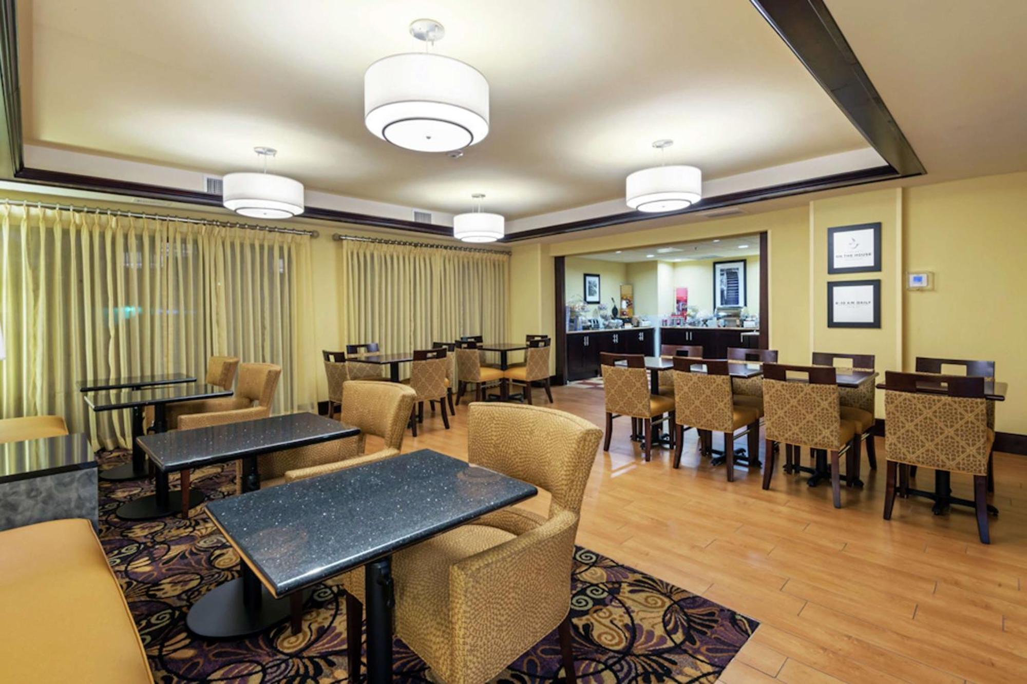 Hampton Inn I-10 & College Drive Батон-Руж Екстер'єр фото
